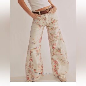 We The Free Eden slouchy Floral Patterned Jeans